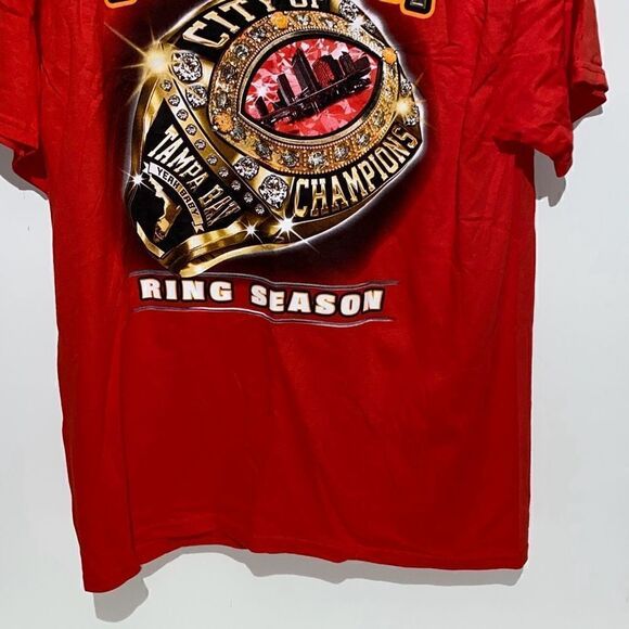 Gildan Men's Graphic Print Tampa Bay Ring Season T-Shirt Red Size Large - Picture 5 of 8